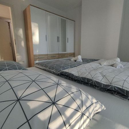 Apartment Sanya #3 卢布尔雅那 外观 照片