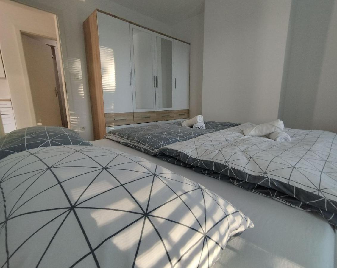 Apartment Sanya #3 卢布尔雅那 外观 照片